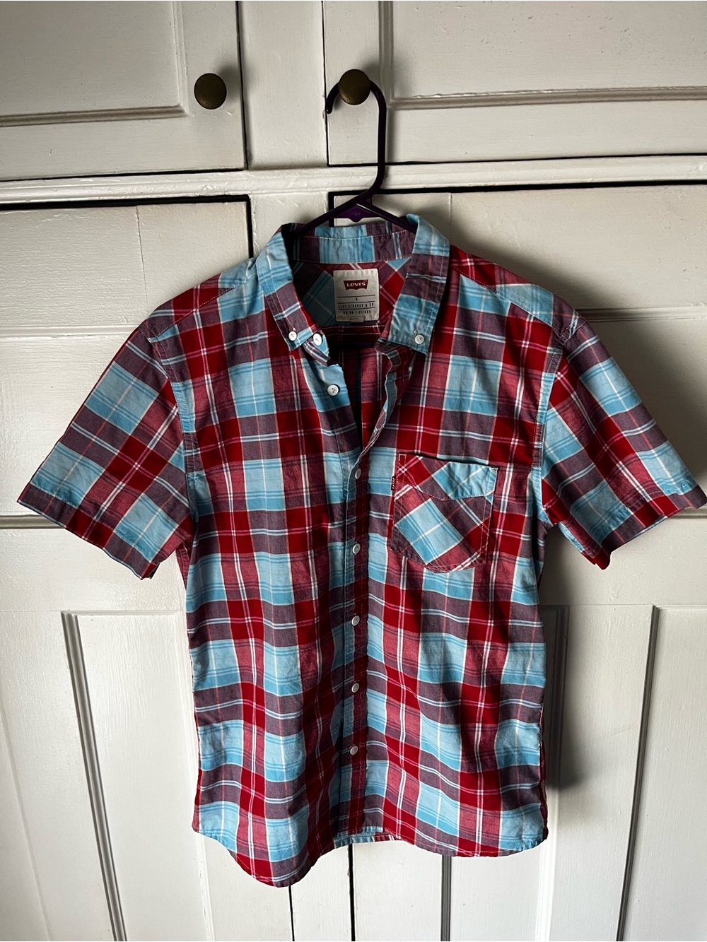 Levi's Men's Red & Light Blue Plaid Short-Sleeve Shirt - Size S